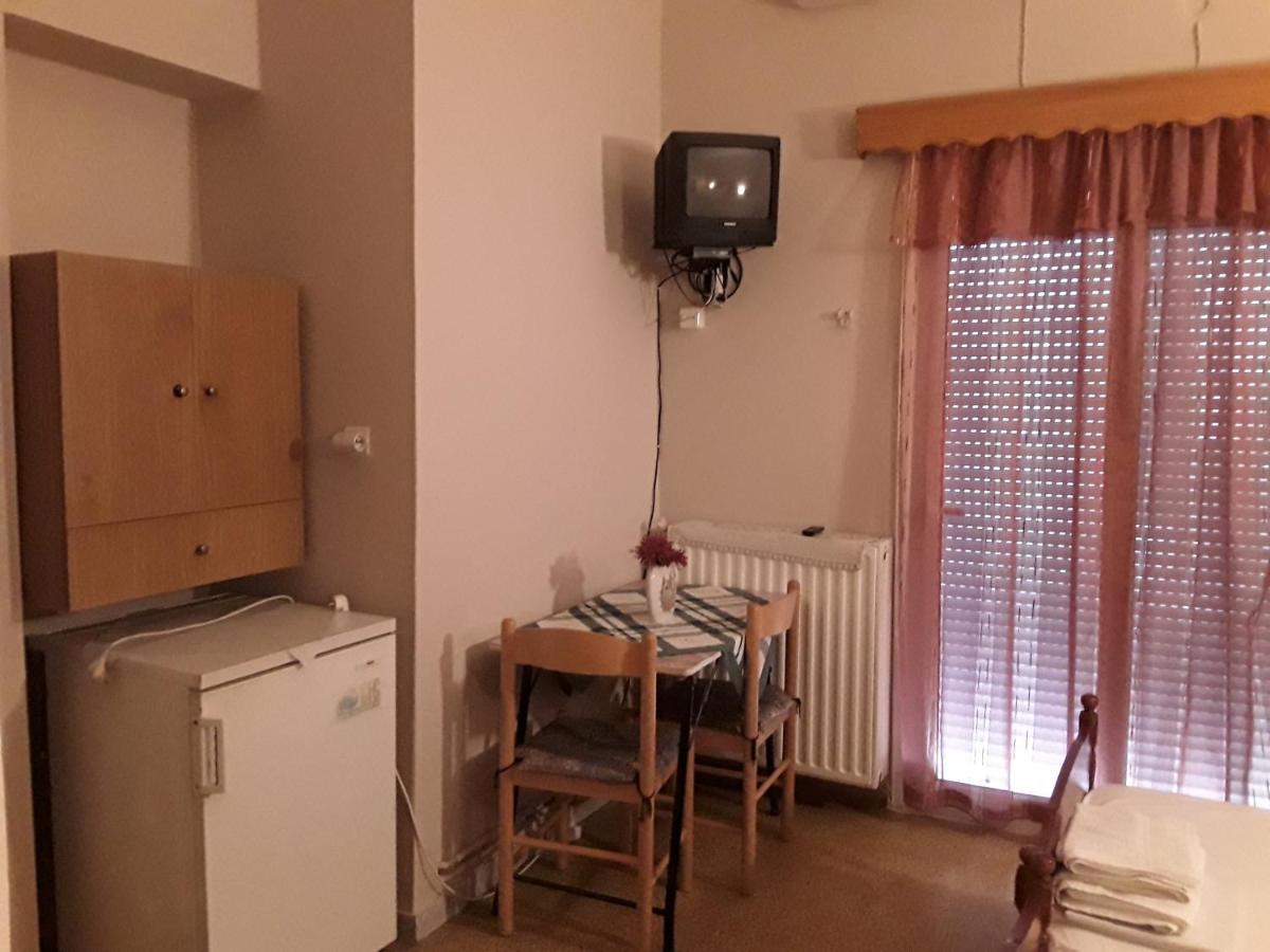 ホテルΓιαννουλα Κρετση カメナブルナ エクステリア 写真